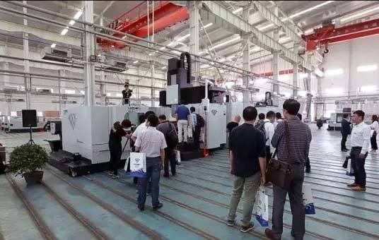 3868la天河总站(集团)股份有限公司 - Make It Possible