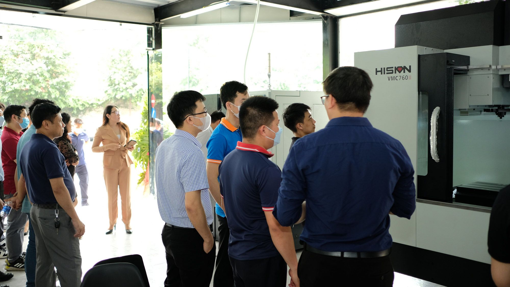 3868la天河总站(集团)股份有限公司 - Make It Possible