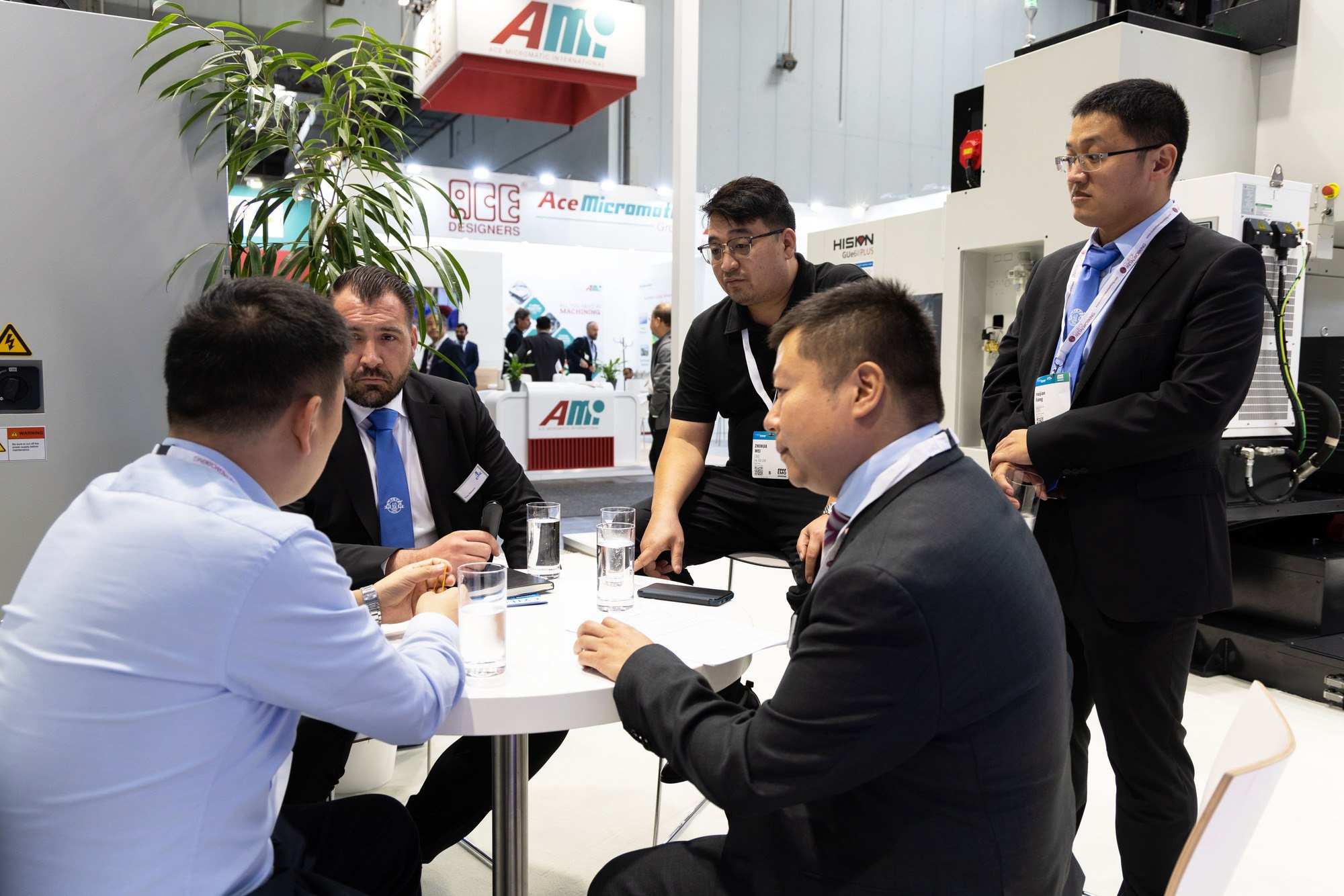 3868la天河总站(集团)股份有限公司 - Make It Possible