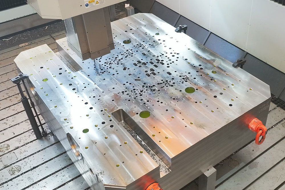 3868la天河总站(集团)股份有限公司 - Make It Possible