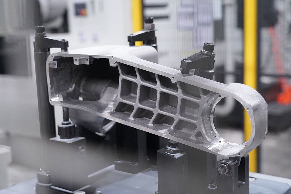 3868la天河总站(集团)股份有限公司 - Make It Possible